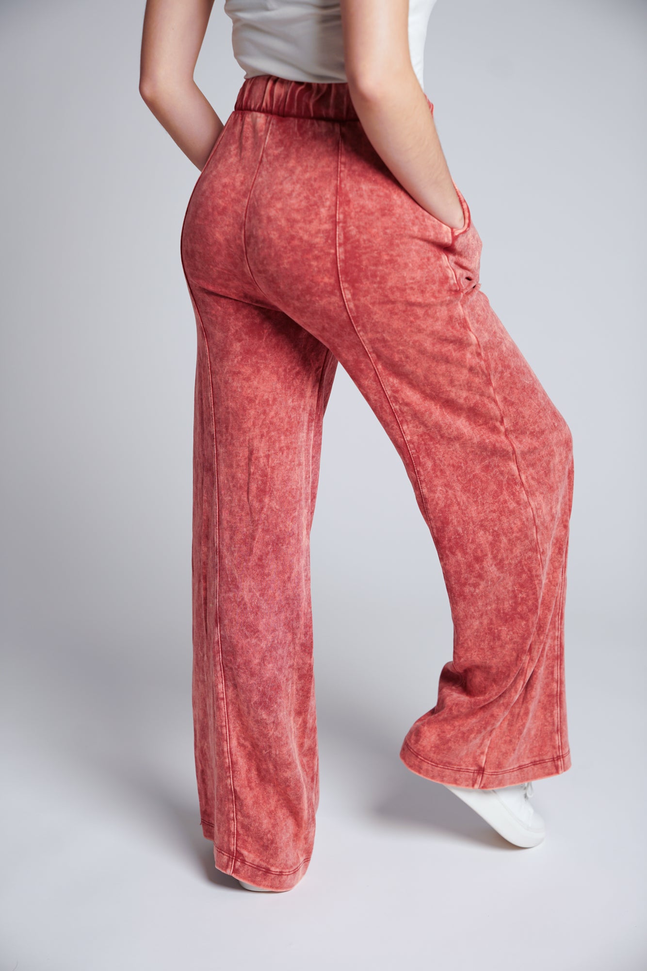 Relaxed Wide Leg Pant